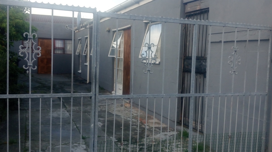 3 Bedroom Property for Sale in Eastridge Western Cape